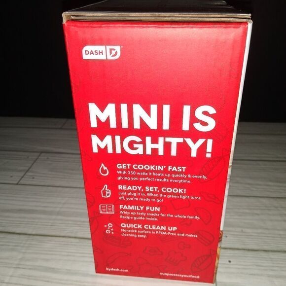 Dash Pumpkin Mini Waffle Maker 4" Cooking Surface Non-stick 350 Watts Orange - Picture 5 of 9